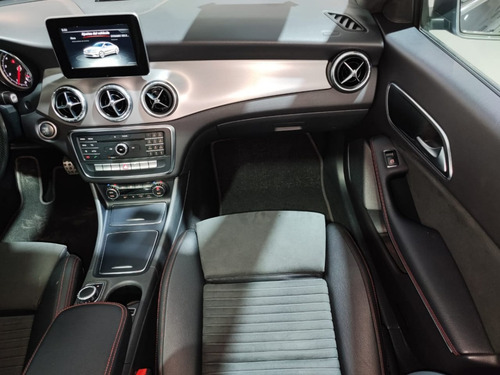 Mercedes-Benz Clase CLA 2.0 250 Cgi Sport At
