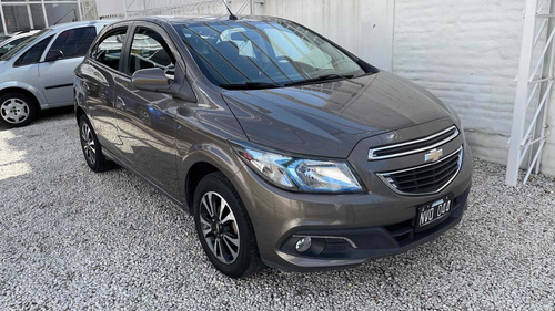 Imagen 2 de 7 de Chevrolet Onix 2014 1.4 Ltz Mt 98cv