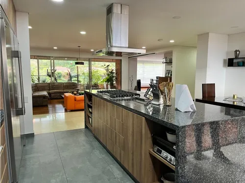 Apartamento En El Poblado