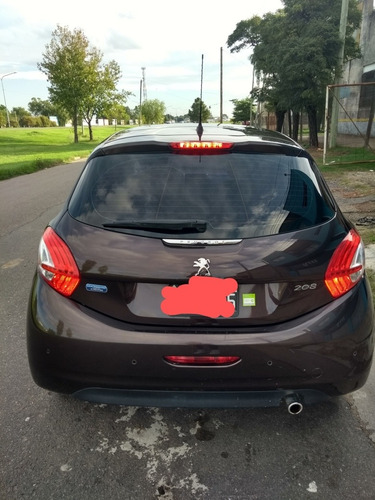 Peugeot 208 1.6 Feline 2014