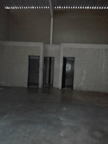 Imagen 5 de 14 de Johanna Castillo Vende Galpón Cód.425245