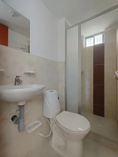 Apartamento En Arriendo En Prados Del Este. Cod A24223