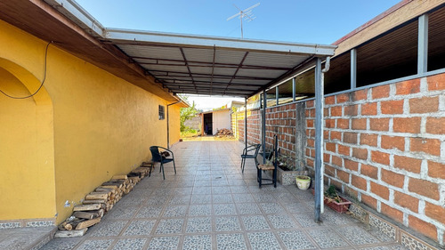 Vendo Casa A Pasos De Av. Balmaceda