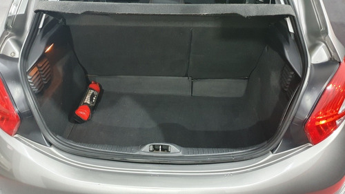 Imagen 13 de 15 de Peugeot 208 2015 1.6 Feline Pack Cuir