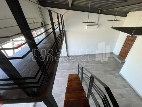 Cumbres Del Lago, En Renta De Local Comercial Oficina O Consultorio,.