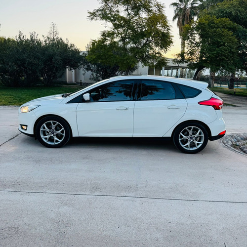 Ford Focus III 2.0 Se Plus Mt