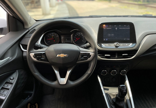 Chevrolet Onix SEDAN PLUS LT 1.0 12V FLEX 4P MEC.