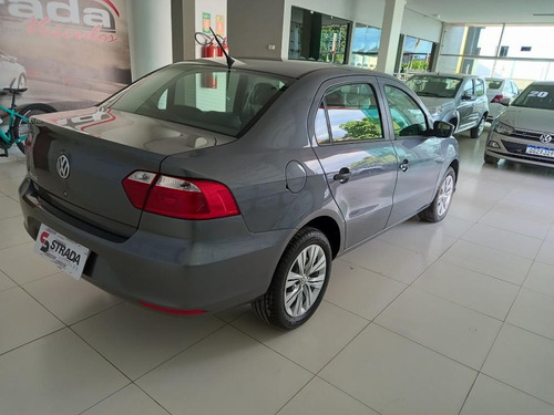 Imagem 6 de 7 de Volkswagen Voyage 1.6 Msi Flex 8v 4p