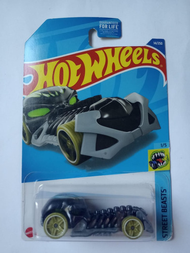 Hotwheels Skull Crusher Street Beasts 2021 Metal Diecast Car