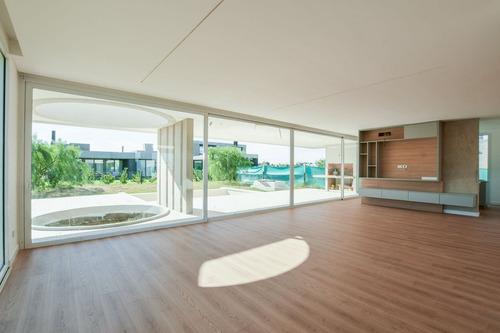 Venta Casa Moderna A Estrenar En Vida Funes