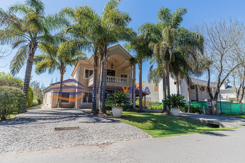 Imagen 2 de 30 de Hermosa Casa En Venta En San Patricio Club De Campo