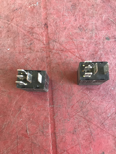 Relay De Caja Fusibles Ford F57b 14b192 Aa (Usado)