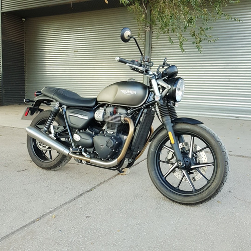 Triumph Street Twin