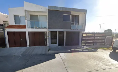 Casa En Remate En  Fracc. El Dorado, Aguascalientes, Aguascalientes. -sk20