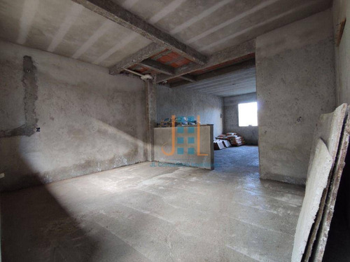 Sobrado Com Três Quartos Ampla Sala E Cozinha Prox. Ao Corpo De Bombeiros Do Sitio Cercado - So1233