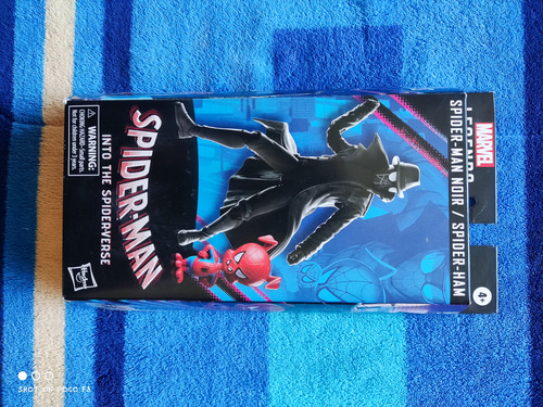 Set X2 Figuras Hasbro Marvel Spider-man Noir Y Spider-ham (Usado)