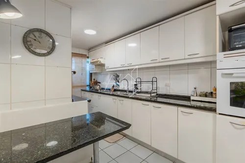 Luminoso Y Amplio Dto. En Venta En Inmejorable Ubicación 4d