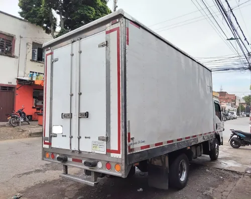 Camion Chevrolet Npr Furgon Aislado Modelo 2013