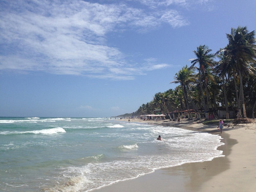 Imagen 8 de 19 de En Venta Casa De Dos Pisos En Playa El Agua