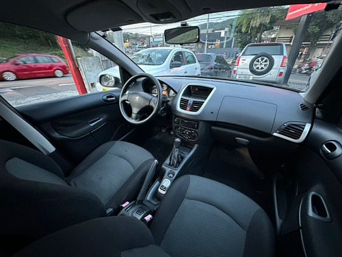 Peugeot 207 1.4 Xr Flex 5p