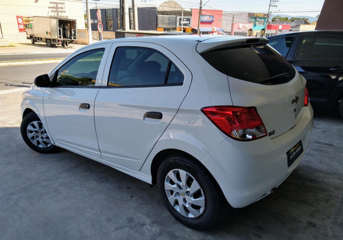 Imagem 2 de 11 de Chevrolet Onix Hatch Joy 1.0 8v Flex 5p Mec.