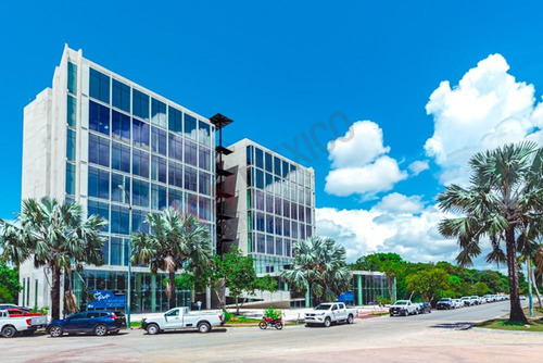 Oficna En Venta En Humana Workcenter, Playa Del Carmen.