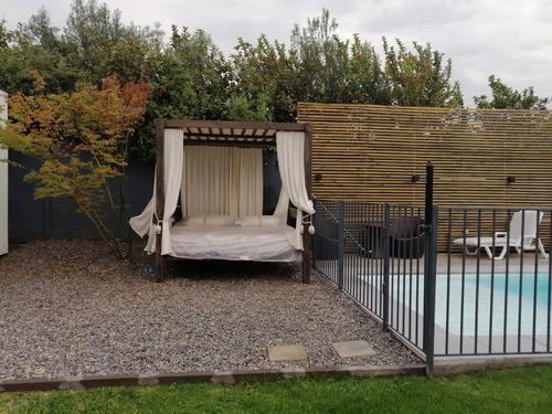 En Venta Linda Casa En Condominio En La Dehesa