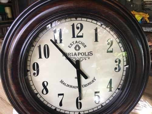 Imagen 2 de 12 de Reloj Tipo Antiguo Estacion Piriápolis Ferrocarril Afe