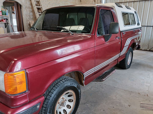 Ford F-100 4.9 Xlt