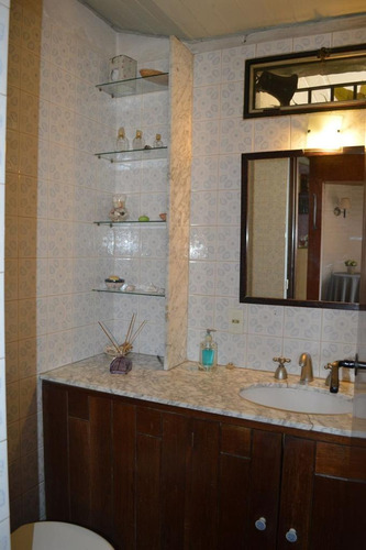 Casa 6 Amb. Ramos Mejia - (lote 10x58 Mtrs.)
