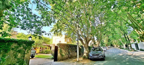 Imagen 6 de 30 de Casa Con 5 Dormitorios En Venta En - Las Lomas-schoenstatt, San Isidro