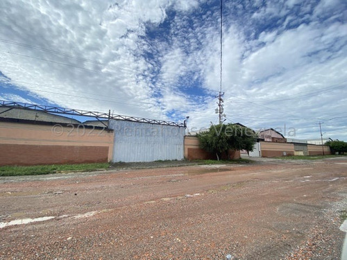 Imagen 11 de 30 de Galpones En Venta Zona Industrial Barquisimeto, Áreas De Oficina, Vigilancia Privada, Código 23-14428, Mz 29/03