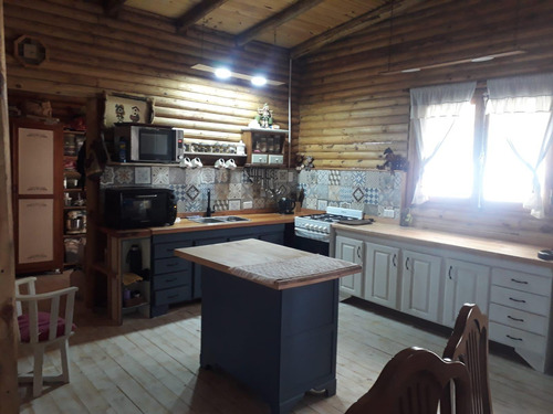 Casa En Venta - 3 Dormitorios 2 Baños - Cochera - 600mts2 - Verónica