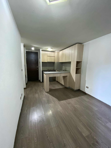 Se Arrienda Dpto 2d+2b $350.000 Av. Ecuador Estación Central