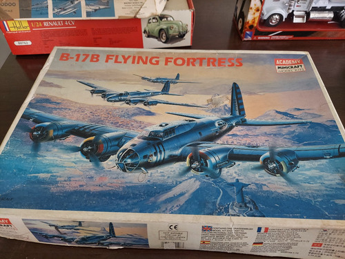 Maqueta Avion B-17 B Flying Fortress Escala 1/72