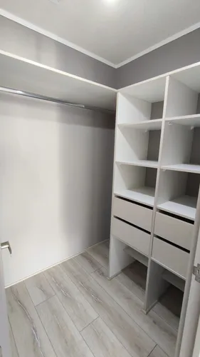 Edificio Colombia (1 Est. 1 Bod.) Piso 8