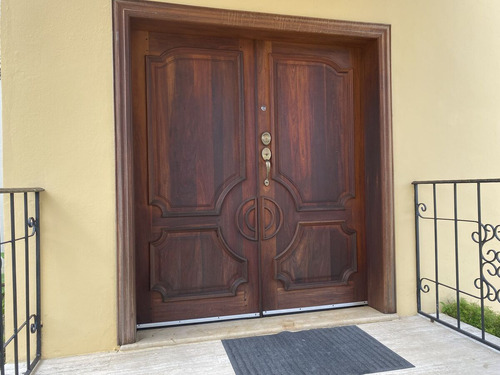 Casa En Venta En Cerros De Altos De Arroyo Hondo Lll De 4 Habitaciones