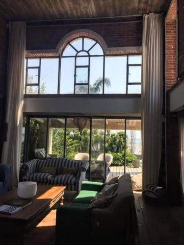 Casa En Venta De 3 Dormitorios En Punta Ballena