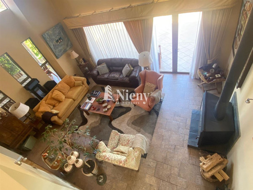 Gran Casa En Venta 5 Dorm. Condominio Mantagua Con Piscina