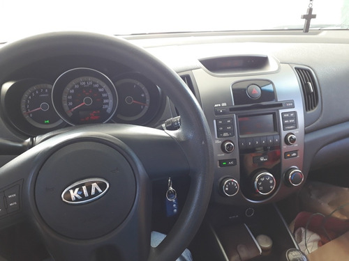 Kia Cerato 2012 1.6 Ex 4p