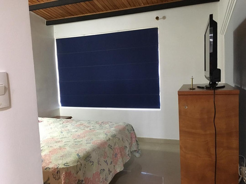Imagen 12 de 16 de Acogedor Townhouse, Res. Guaica House, Lecherías. Amoblado, 3 Hab. 3 Baños