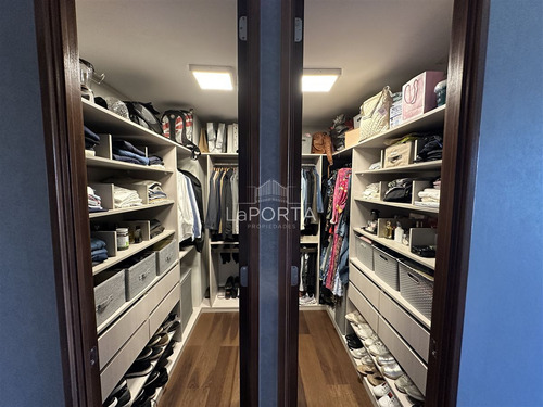 Departamento En Venta De 4 Dorm. En Lo Barnechea