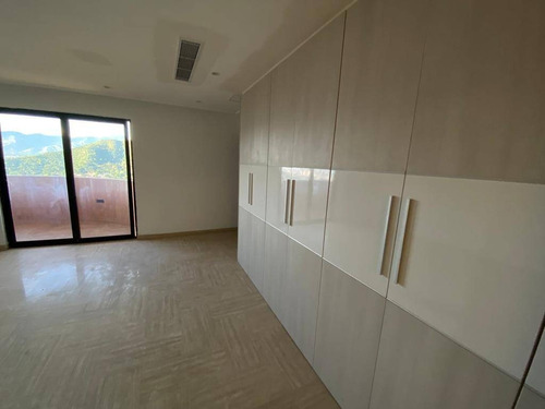 Imagen 9 de 28 de Adriana Castellanos Ofrece Espectacular Penthouse En Venta En La Trigaleña Cod. 166138