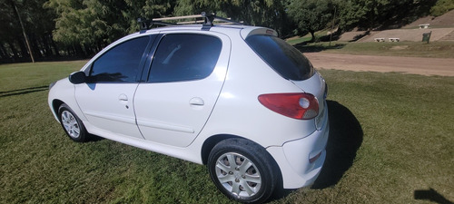 Peugeot 207 1.4 Active 75cv