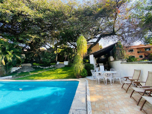 Casa Comercial En Lomas De Atzingo, Cuernavaca, Morelos - Caen-1098-cc
