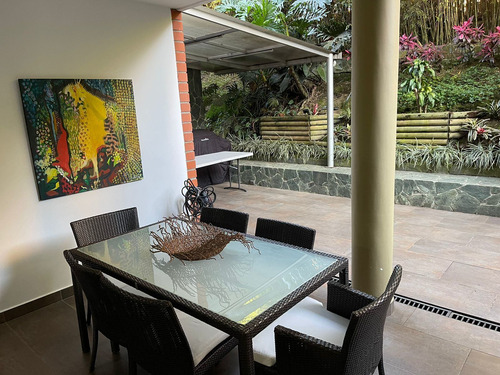 Imagen 10 de 21 de Casa Hermosa Remodelada El Poblado Tesoro