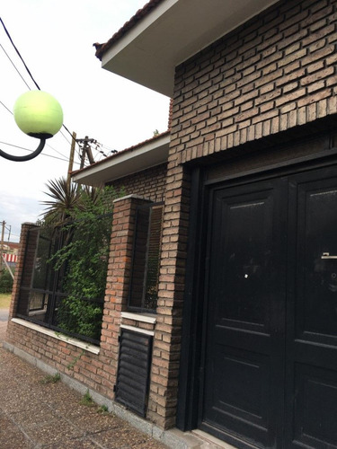 Casa En Venta En El Palomar