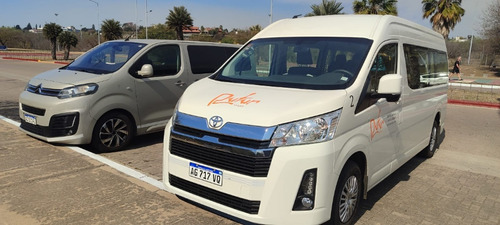 Alquiler De Vans Con Chofer: Turismo, Traslados Vip Y Ejec