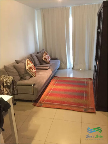 Vendo Apartamento 1 Dormitorio, Edificio Con Sevicios, Bajos Gastos, Roosevelt, Punta Del Este