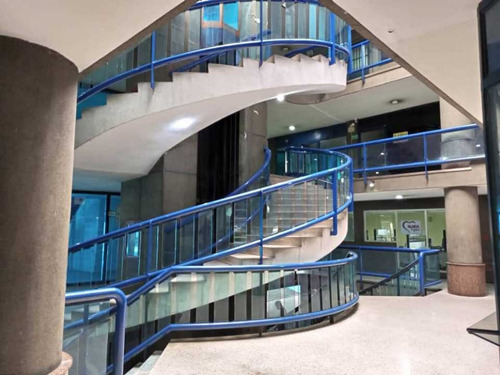 Centro Comercial En La Mejor Zona De Valencia
